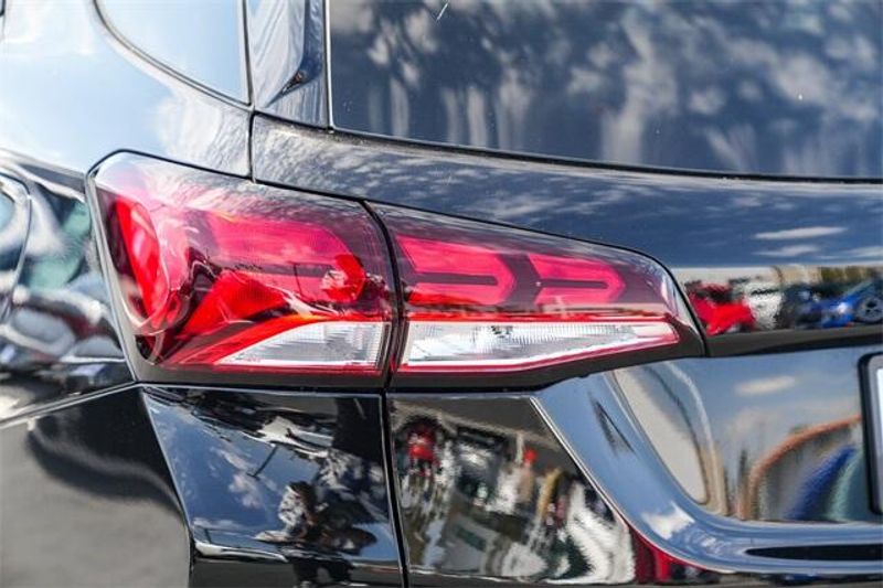 2022 Chevrolet Equinox LSImage 9