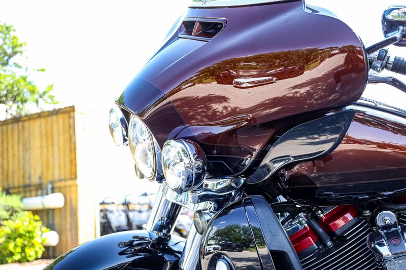 2019 HARLEY LIMITED ELECTRIC GLIDE CVO LIMITED  ROOT BEER Image 27