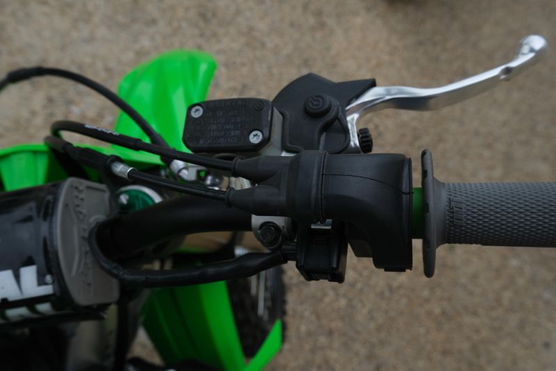 2025 Kawasaki KX450X LIME GREEN Image 9