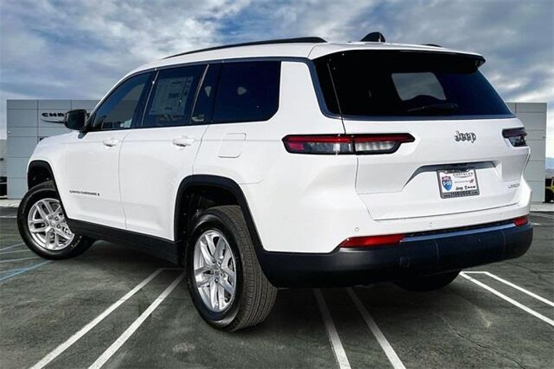 New 2025 Jeep Grand Cherokee L Laredo X 4x2Image 2