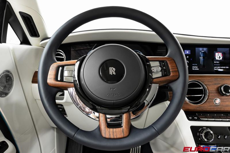 Used 2024 Rolls-Royce Spectre *LAUNCH PACKAGE * BESPOKE INTERIOR*Image 24
