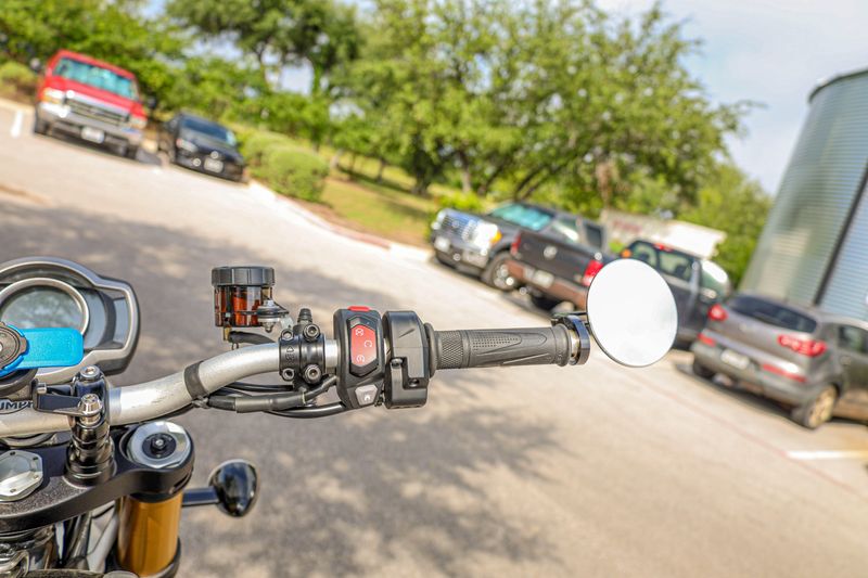 USED 2025 TRIUMPH SCRAMBLER 1200 XE Image 6