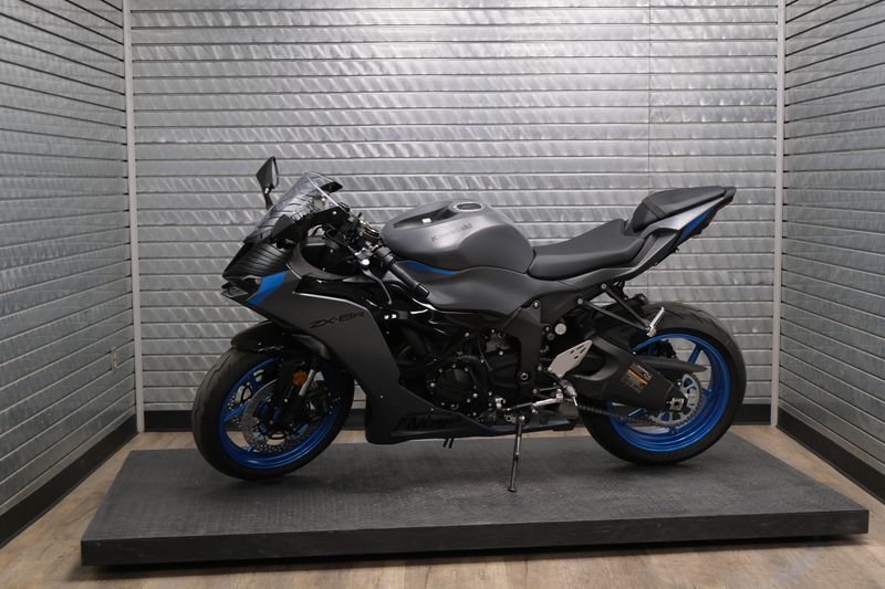 NEW 2026 KAWASAKI NINJA ZX6R ABS Image 6