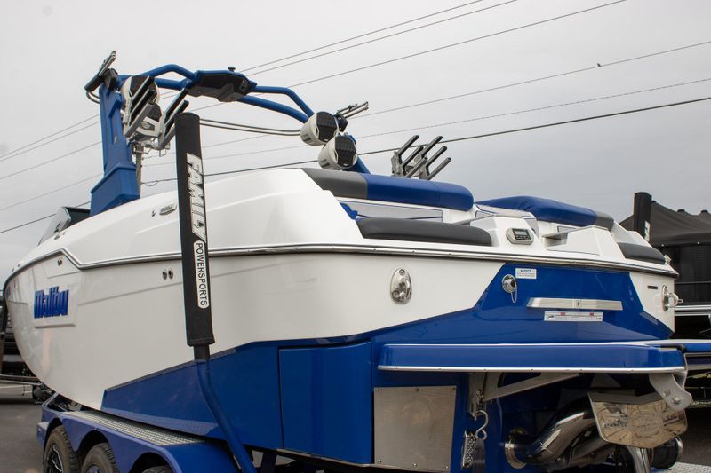 USED 2022 MALIBU M240 Image 9