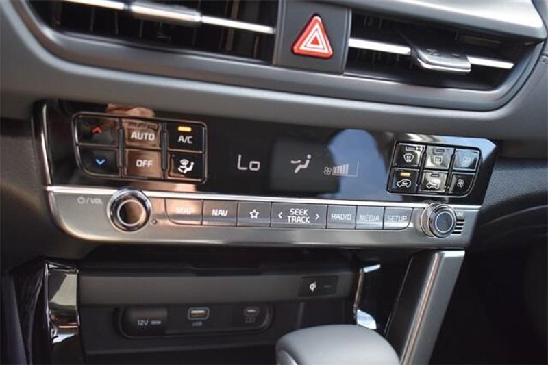 2025 Kia Seltos EXImage 29