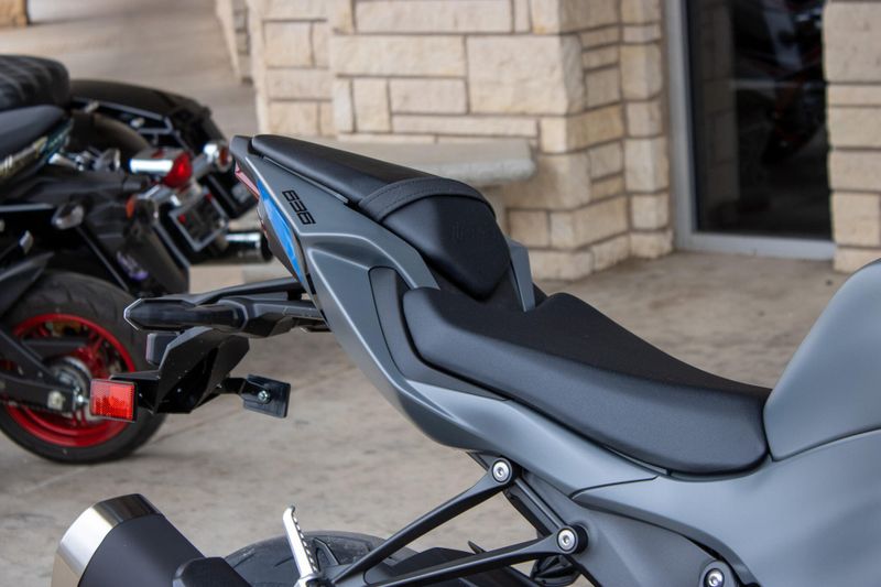 NEW 2026 KAWASAKI NINJA ZX-6R ABS Image 16
