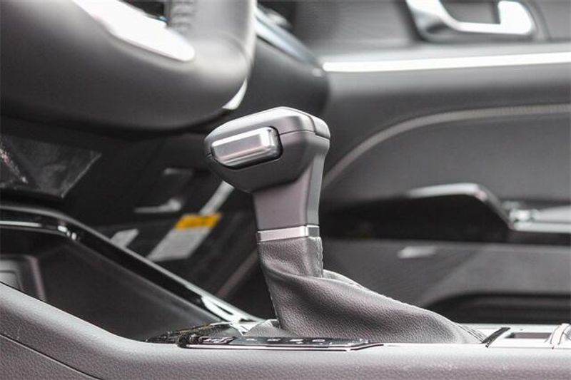 2025 Kia K5 GT-LineImage 24