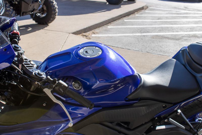 USED 2024 YAMAHA YZFR3 ABS Image 15