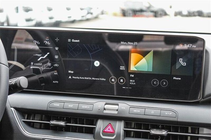 New 2025 Kia K4 GT-LineImage 7