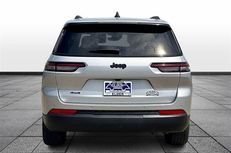 2023 Jeep Grand Cherokee L AltitudeImage 4