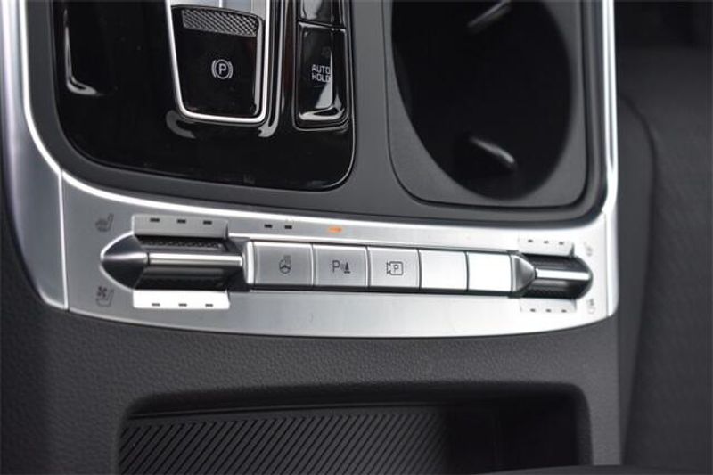 New 2026 Kia Carnival Hybrid SX PrestigeImage 28