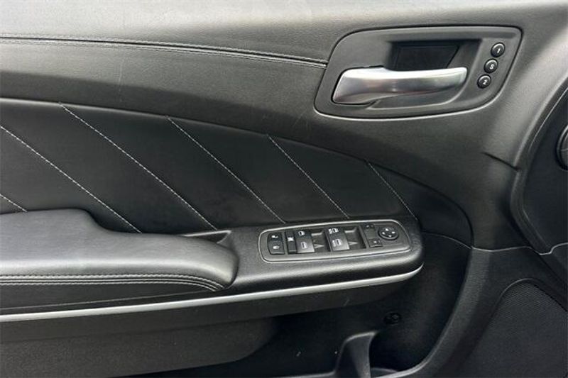 Used 2022 Dodge Charger R/T Scat Pack WidebodyImage 9