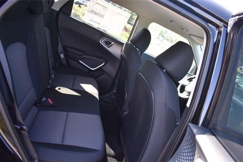 New 2025 Kia Soul LXImage 13
