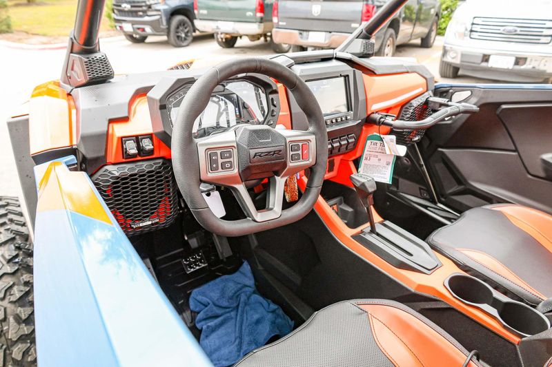 NEW 2025 POLARIS RZR PRO S 4 ULTIMATE Image 3