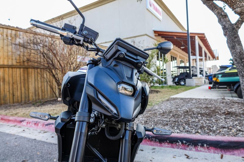 NEW 2025 YAMAHA MT07 Image 12