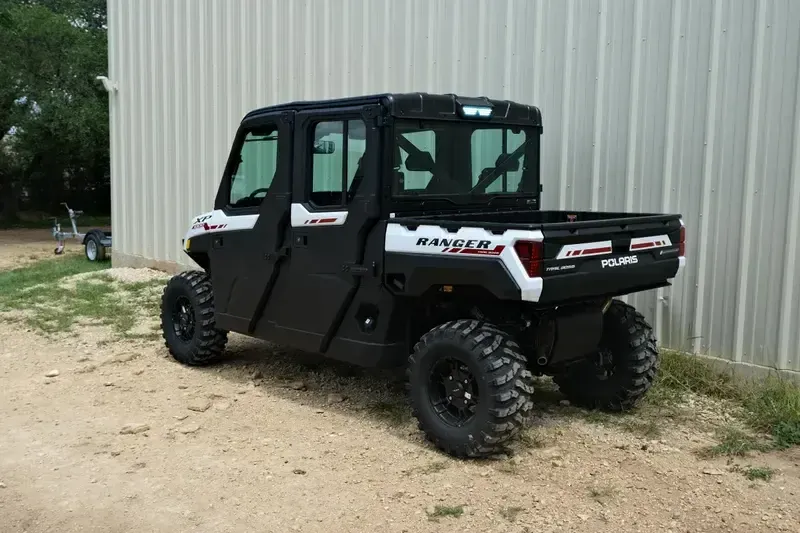 New 2025 Polaris RANGER CREW XP 1000 NORTHSTAR TRAIL BOSS EDITION CRYSTAL WHITE WITH PERFORMANCE RED ACCENTS Image 6