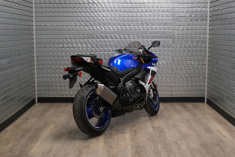 NEW 2026 SUZUKI GSXR750Z 40TH ANNIVERSARY EDITION Image 3