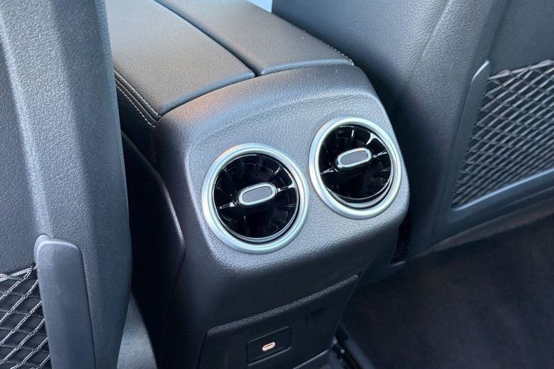 Used 2025 Mercedes-Benz CLA 250Image 14