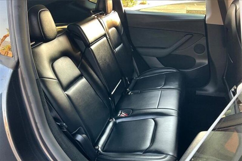 2024 Tesla Model Y PerformanceImage 26