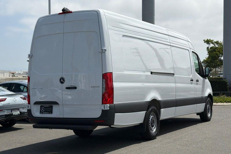 New 2026 Mercedes-Benz Sprinter 2500 Cargo 170 WBImage 4