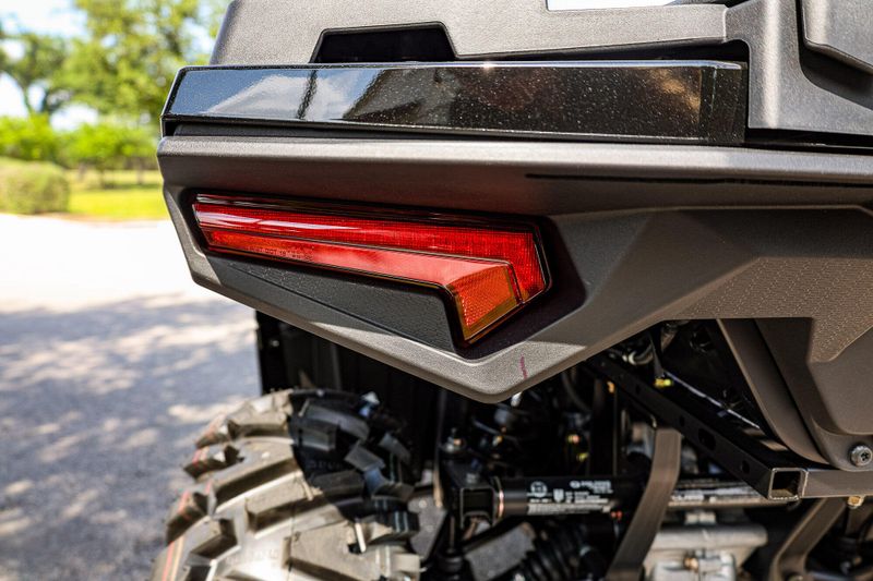 2025 Polaris SPORTSMAN TRAIL 570  ONYX BLACK Image 14