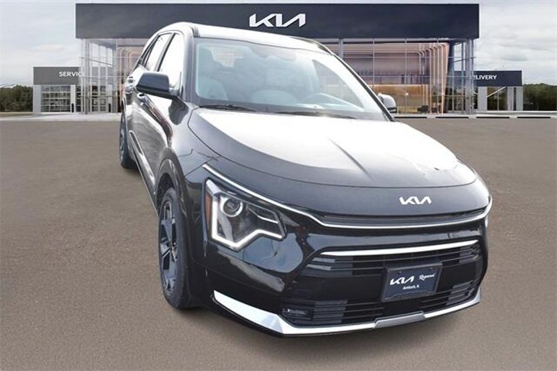 New 2025 Kia Niro EX TouringImage 9