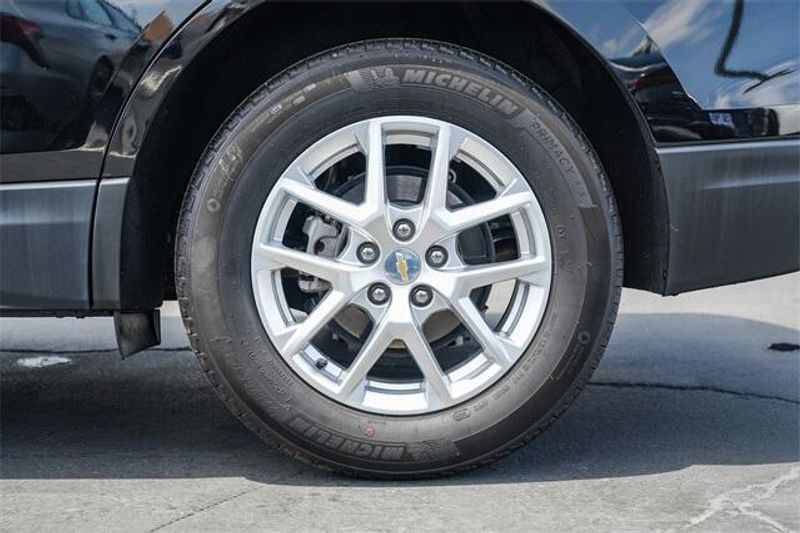 2022 Chevrolet Equinox LSImage 12