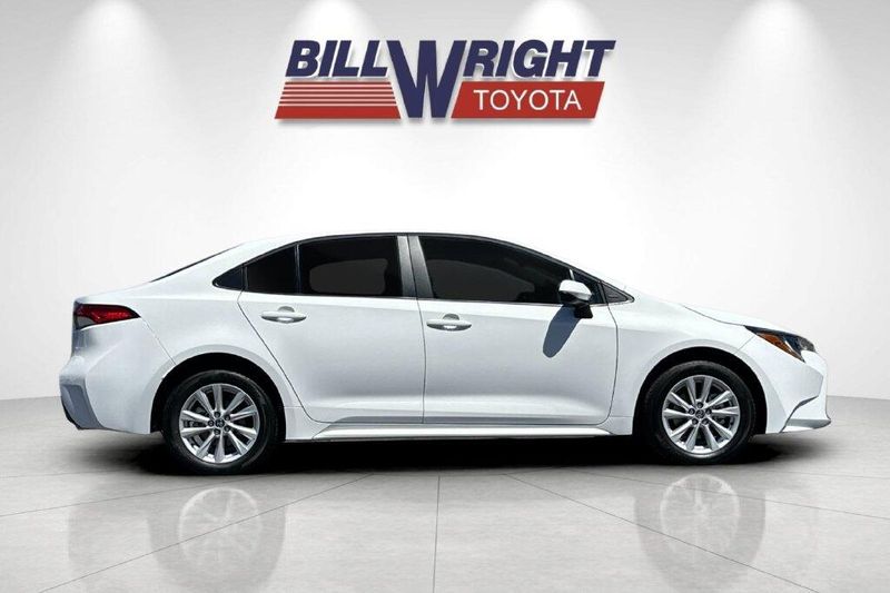 New 2026 Toyota Corolla LEImage 2