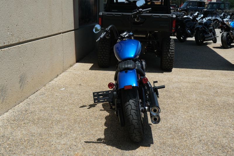 2024 HARLEY SOFTAIL STREET BOB 114 BLUE Image 9