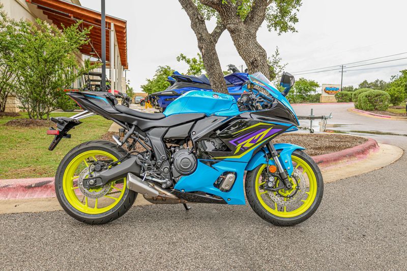 NEW 2026 YAMAHA YZFR7 Image 15