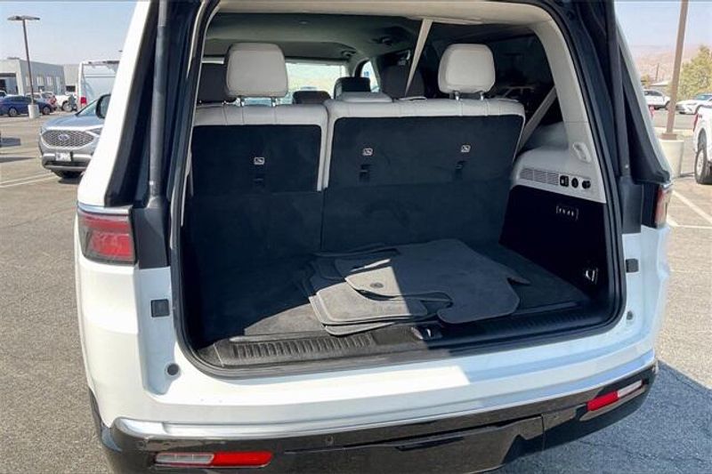 2023 Jeep Wagoneer Series IIIImage 34