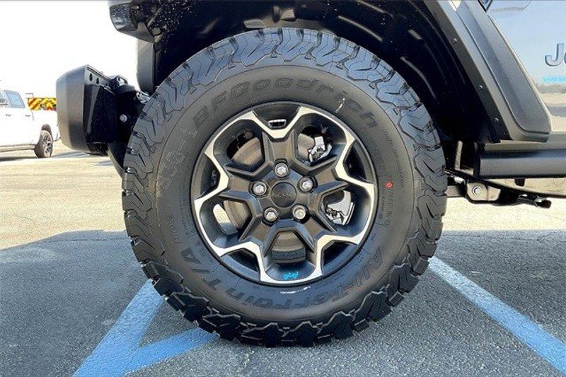 2023 Jeep Wrangler Rubicon 4xeImage 10