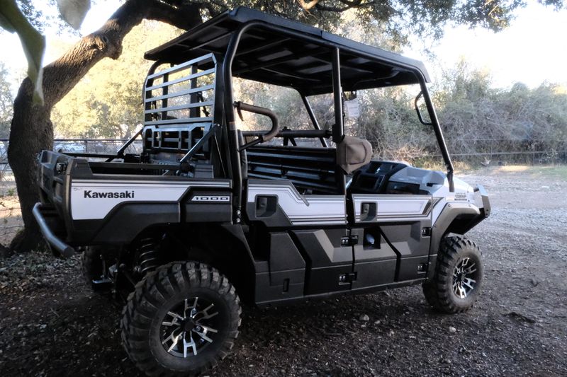 2025 Kawasaki MULE PROFXT 1000  PLATINUM RANCH EDITION METALLIC STARDUST WHITEImage 15