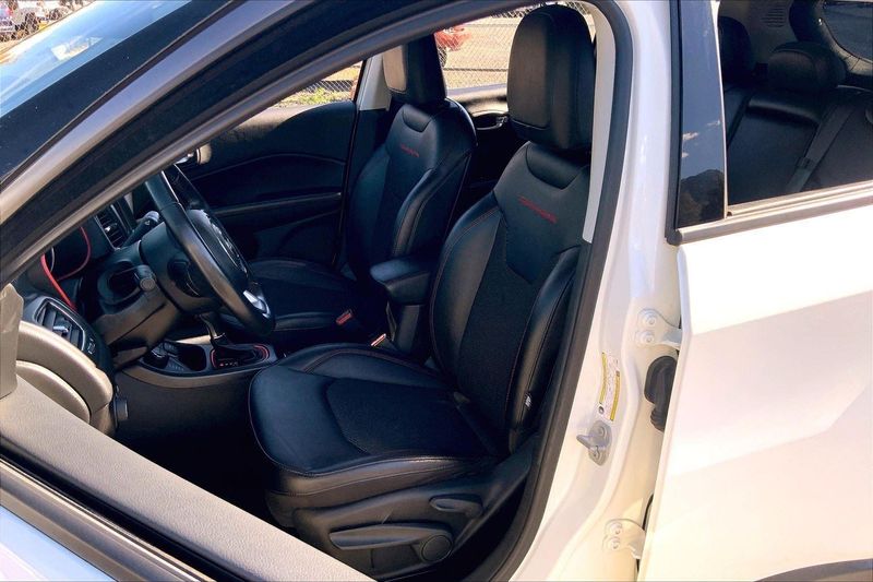 2020 Jeep Compass Trailhawk photo 22