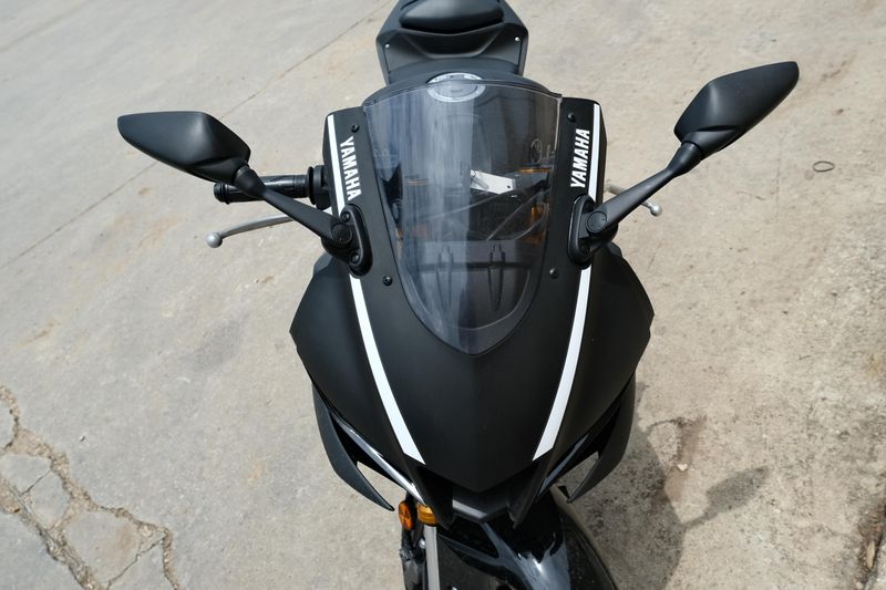 2019 Yamaha YZFR3 BLACK Image 12
