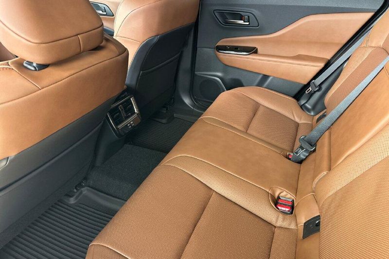 New 2026 Toyota Crown Signia XLEImage 12