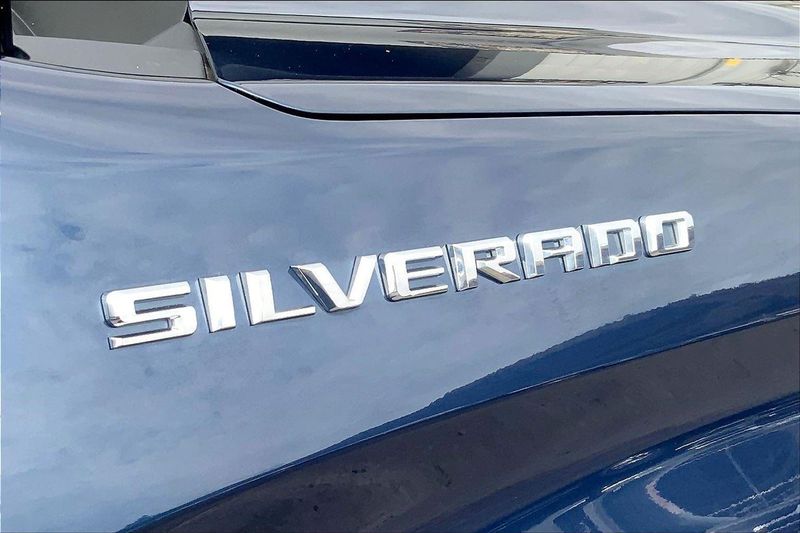 2022 Chevrolet Silverado 1500 Custom photo 29