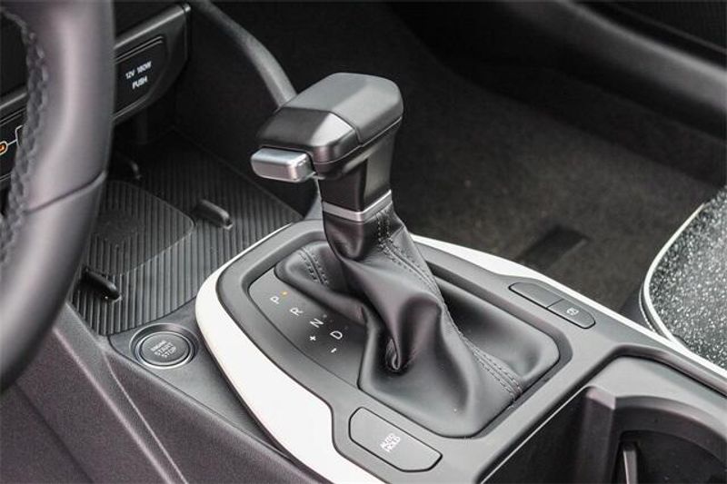New 2025 Kia K4 GT-LineImage 21