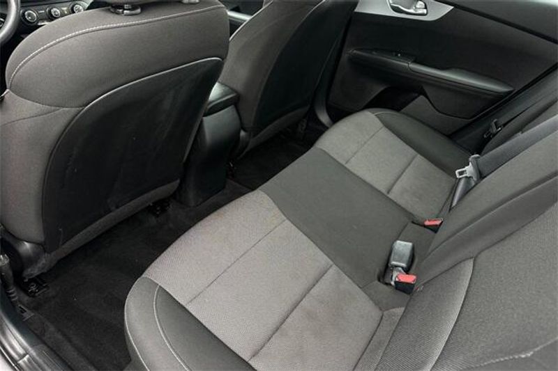 Used 2023 Kia Forte LXSImage 10