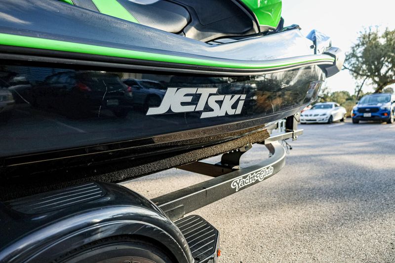 2023 Kawasaki Jet Ski Ultra 310 310LXS Image 4