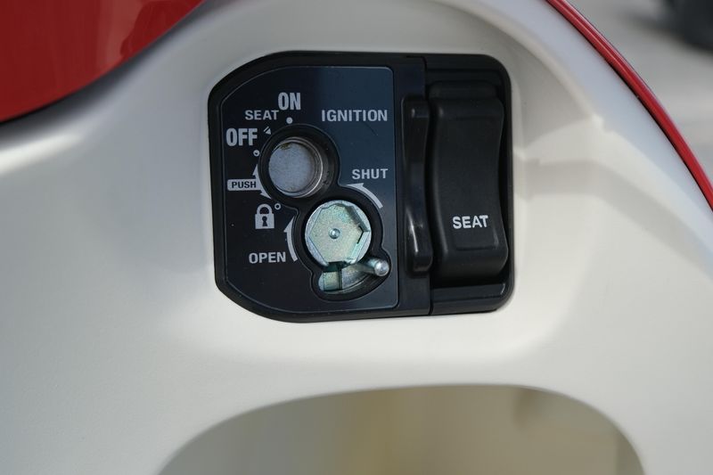 NEW 2025 HONDA METROPOLITAN Image 22
