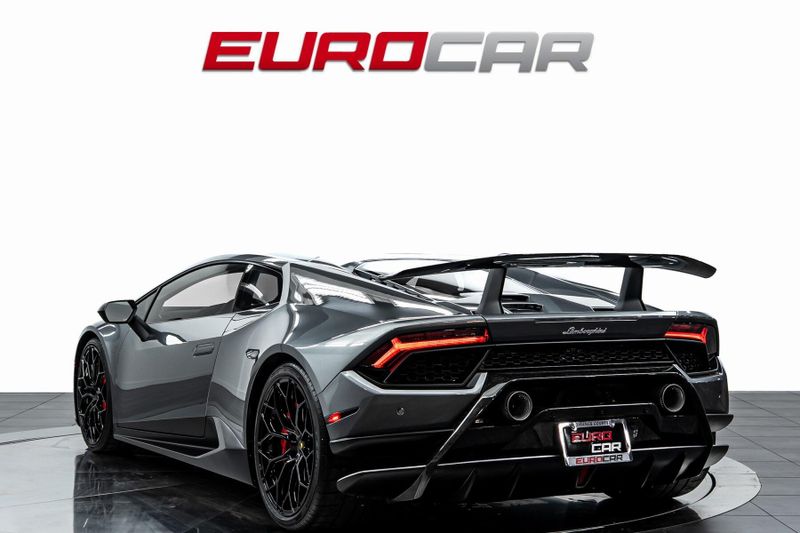 2018 Lamborghini Huracan Performante *CARBON FIBER BUCKET SEATS*Image 3