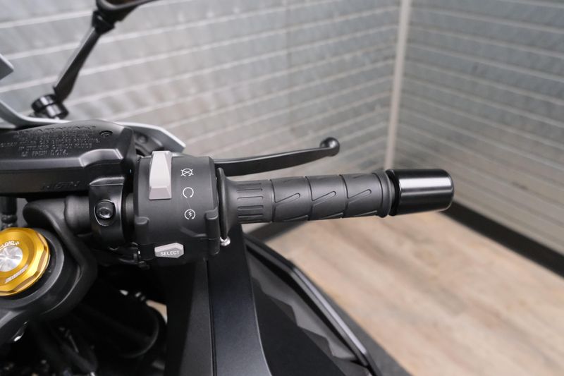 USED 2025 KAWASAKI NINJA ZX4RR ABS Image 17