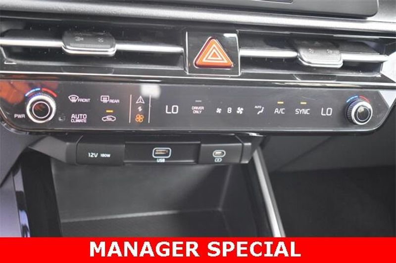 New 2025 Kia Niro LXImage 27