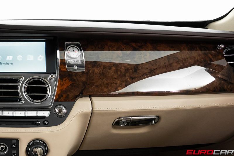 Used 2015 Rolls-Royce Wraith *SHOOTING STAR HEADLINER * IMMACULATE CONDITION*Image 28