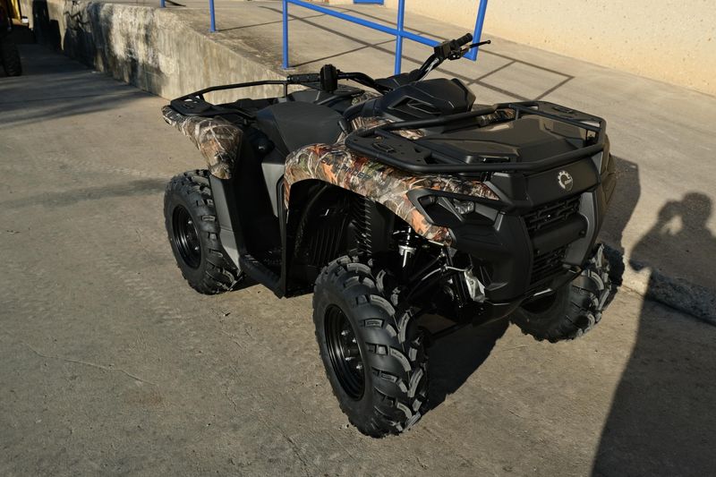 NEW 2026 CAN-AM OUTLANDER DPS 700 Image 1