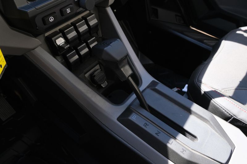 NEW 2026 POLARIS RZR PRO R 4 ULTIMATE Image 23