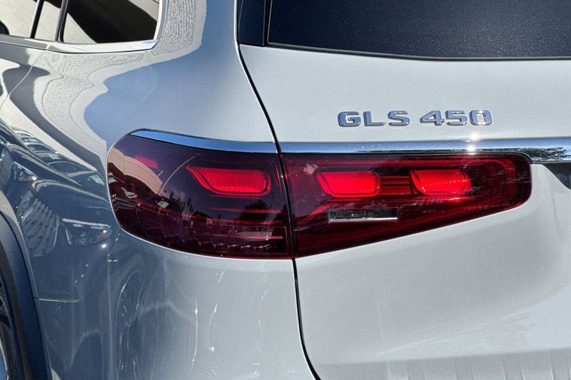New 2026 Mercedes-Benz GLS 450Image 7