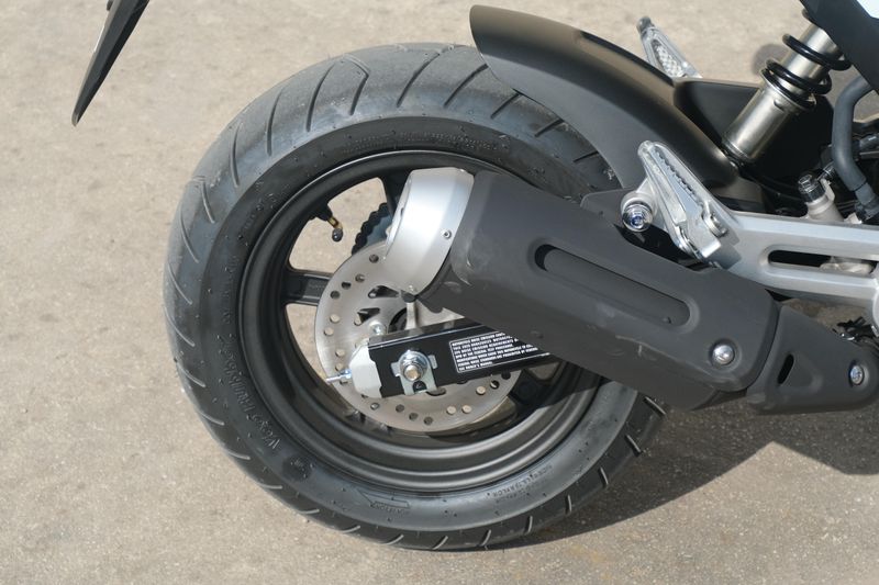 2026 Honda GROM PEARL WHITE Image 16