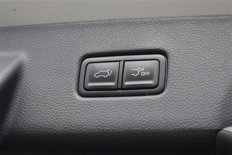 2025 Kia Carnival Hybrid SX PrestigeImage 22